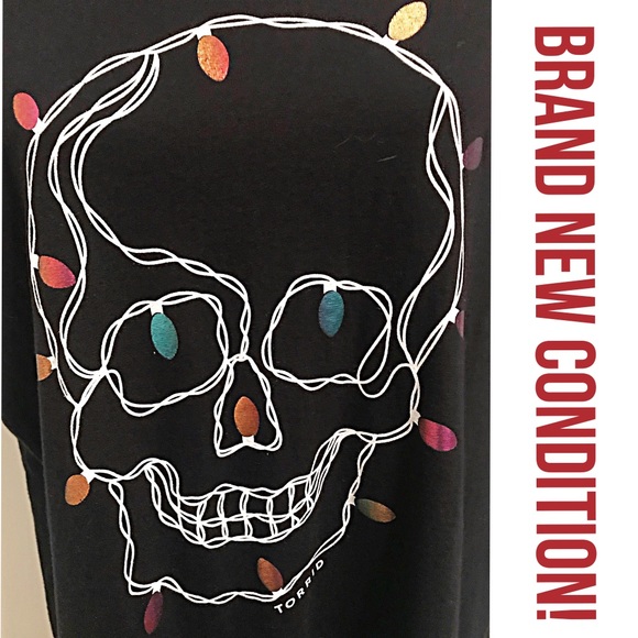 Torrid, New Skull With Lights, Black Tee Shirt - Picture 5 of 8